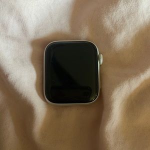 used APPLE WATCH SE